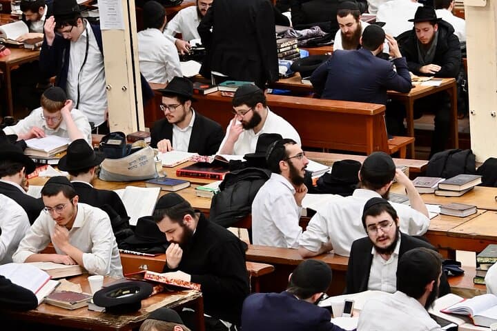 Inside Hasidic Brooklyn: A 3-Hour Walking Tour of Crown Heights photo 6
