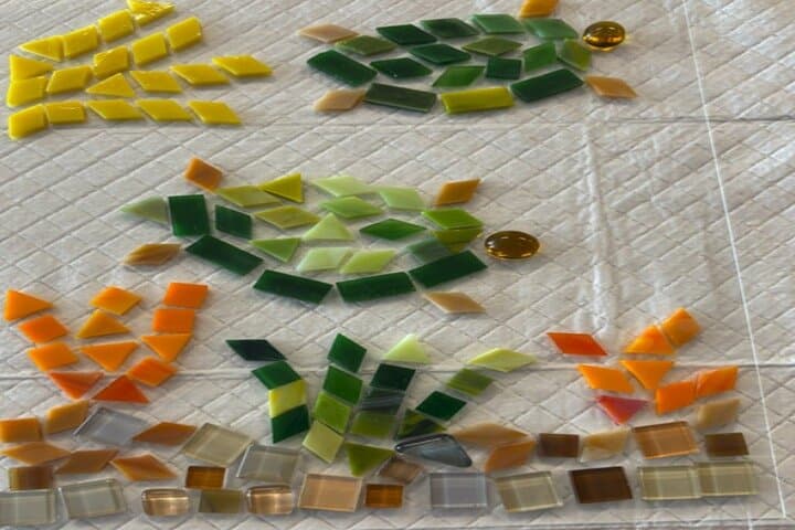 Create a Mosaic Resin Frame in Detroit — 1‑Hour Instructor‑Led Workshop photo 2