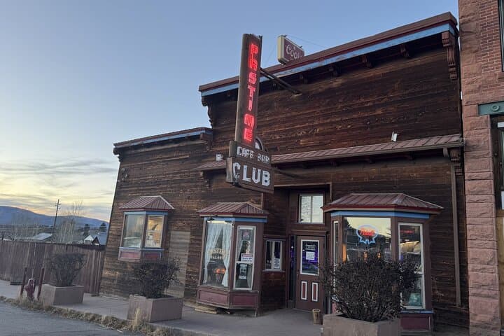 Leadville Bar Crawl: From Gunfighters to Ghosts — Historic Walking Tour