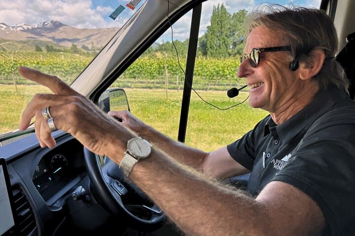 Central Otago Boutique Wine Tour: 4 Wineries, Lunch & Old Cromwell Walk photo 3
