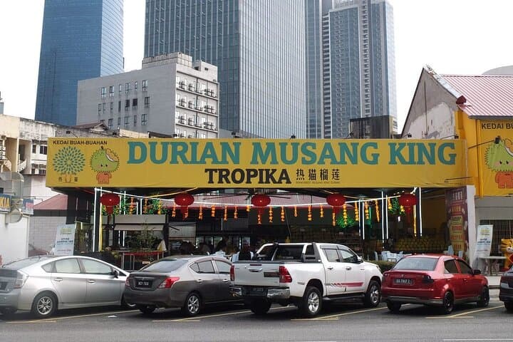 Kuala Lumpur Night Durian Feast & KLCC Photo Walk photo 4