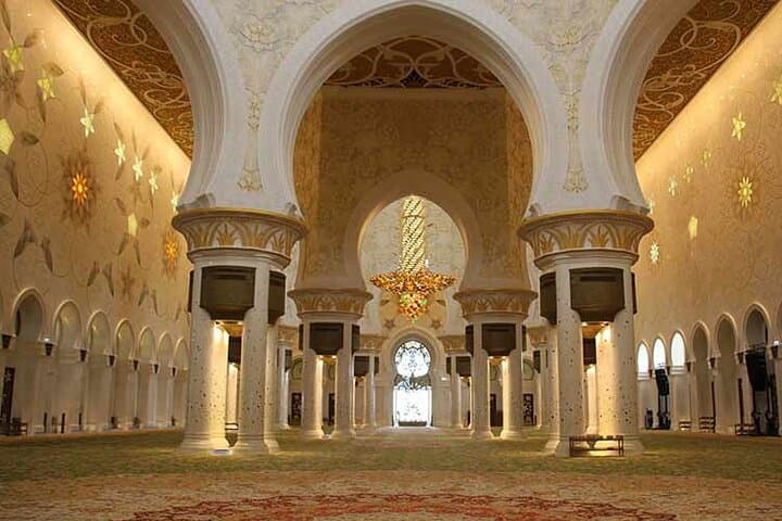 Abu Dhabi Day Tour from Dubai: Sheikh Zayed, Emirates Palace & Corniche photo 5
