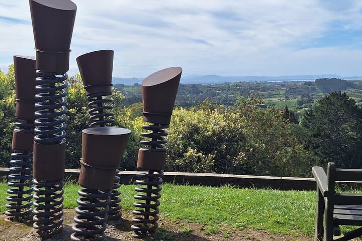 Big Bay Tour: Te Puna Sculpture Gardens, Minden Lookout & Tauranga Village