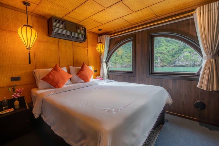 Private 2-Day Boutique Cruise to Hidden Bai Tu Long Bay photo 6