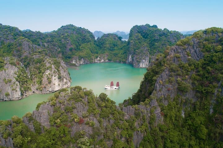 Private 2-Day Bai Tu Long Boutique Cruise — Kayak, Caves & Fishing Village photo 5