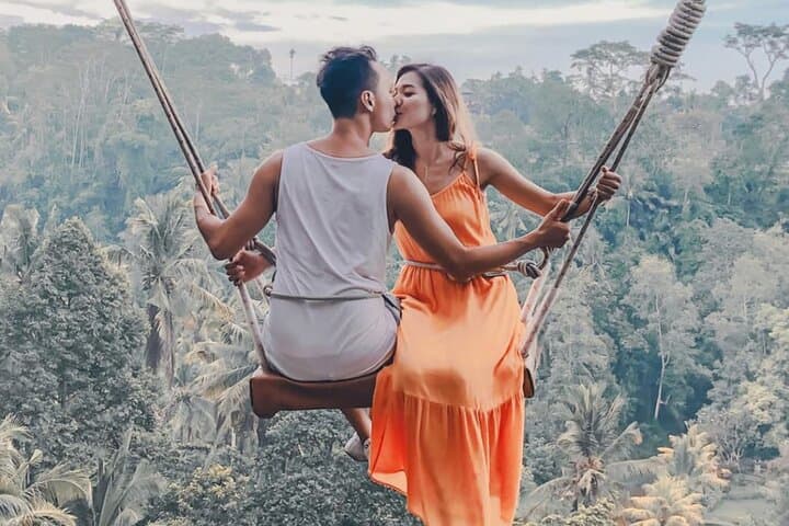 Private Bali Car Hire with Driver — Ubud Temples, Rice Terraces & Waterfalls photo 2