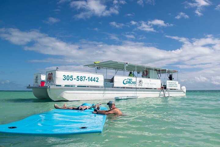 Marathon Sandbar Catamaran Cruise: 4-Hour Island Float in the Florida Keys