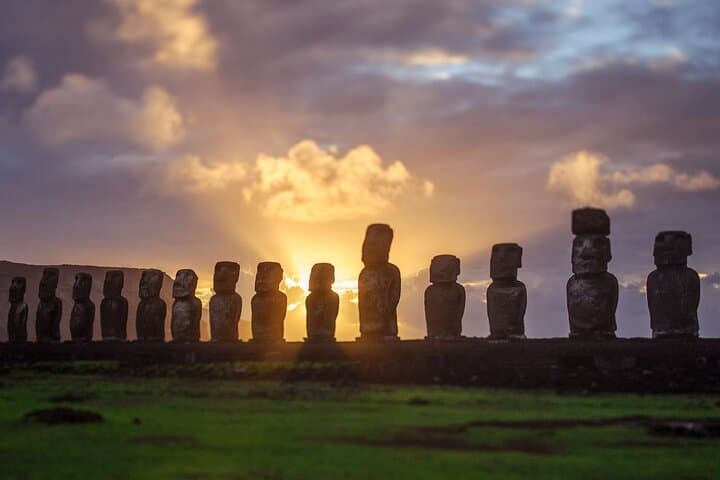 Tongariki Sunrise: Private Ahu Tongariki Moai Experience on Easter Island