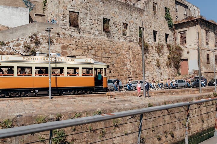 Bike Porto’s Riverside & Old Town: 3-Hour Guided Cycle from Ribeira to the Beach photo 5