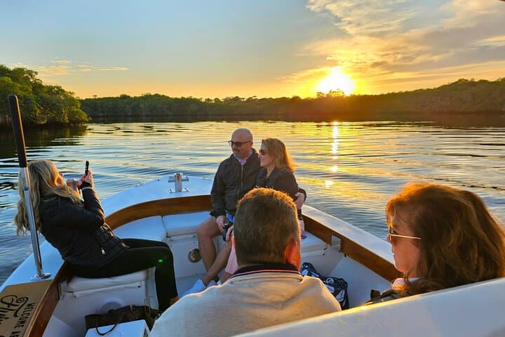 Jupiter Island Sunset Cruise: Celebrity Homes, Wildlife & Historic Lighthouse photo 5