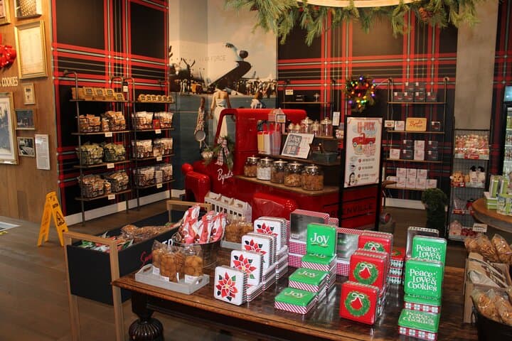 Greenville Sampler: 2-Hour Downtown Food & Sweets Walking Tour photo 5
