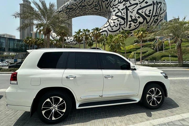 Dubai Land Cruiser Private Rental with Driver - Full & Half-Day Chauffeur Service