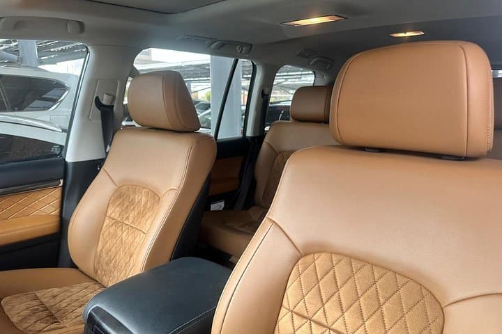Dubai Land Cruiser Private Rental with Driver - Full & Half-Day Chauffeur Service photo 5