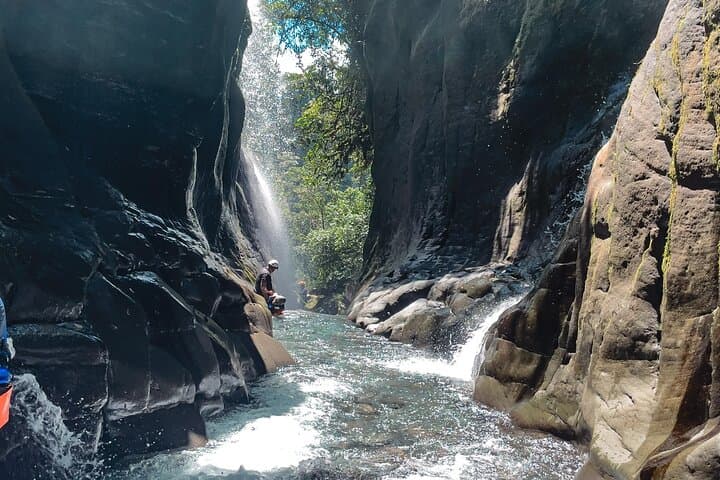 Macho de Monte Canyoning: Boquete Waterfall Abseils & Natural Slides photo 6