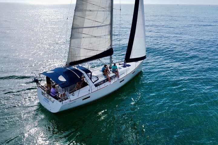 Private Dolphin Sightseeing Sail on the Daydreams — Panama City Beach Gulf Cruise photo 3