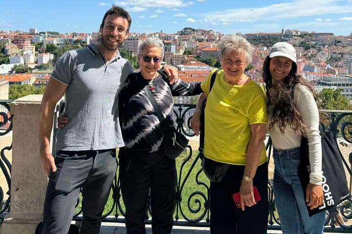Flat Lisbon Walk: Baixa, Chiado & Alfama in Two Easy Hours
