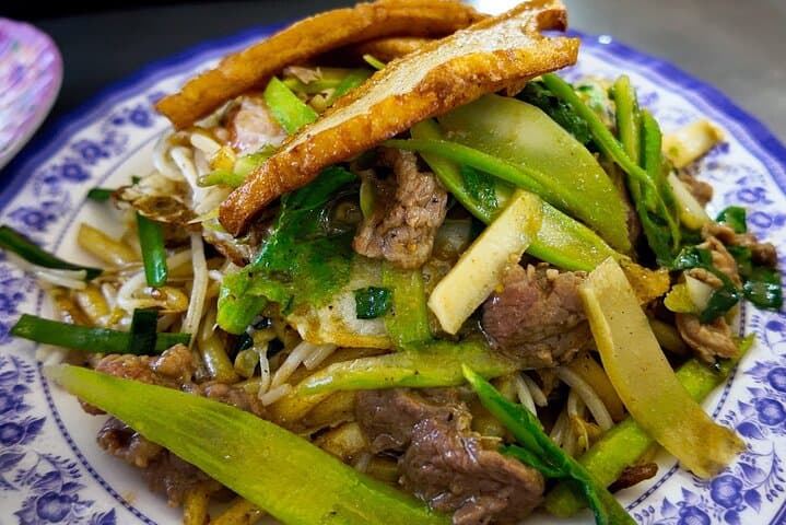 Authentic Phnom Penh Walking Food Tour: Hidden Khmer Flavors with a Local Guide photo 2