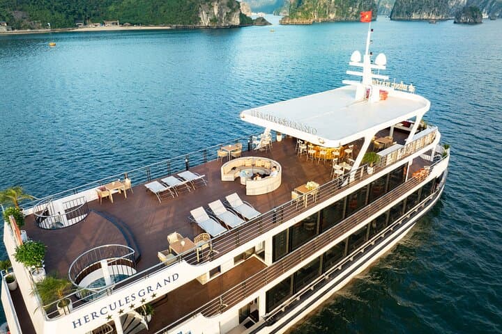 Full-Day Halong Bay Luxury Cruise: Kayak, Swim & Sung Sot Cave photo 2