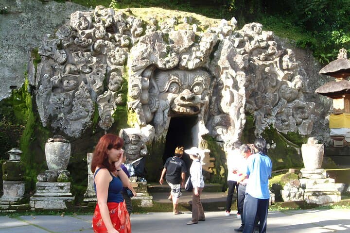 Ubud Full-Day Tour: Campuhan Ridge, Monkey Forest & Tegalalang Rice Terraces photo 3
