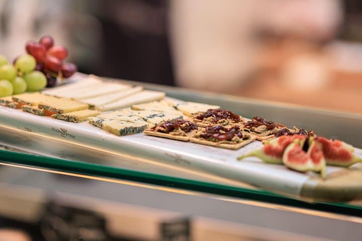 Private Dublin Food Tour: 5-Stop Walking Tasting with Whiskey & Guinness photo 5