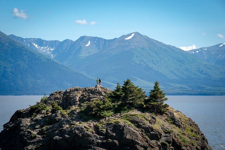 Anchorage to Whittier: Seward Highway Transfer and Alaska Wildlife Center Visit photo 4