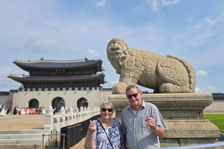 Seoul Goblin Filming Tour: Gyeongbokgung, Bukchon & Deoksugung photo 3