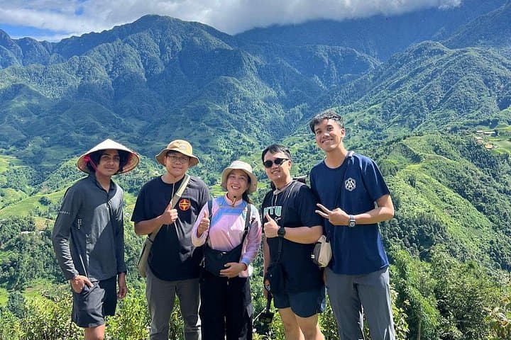 Hanoi to Sapa 2-Day Trek: Ta Van Homestay & Rice Terrace Trekking photo 3