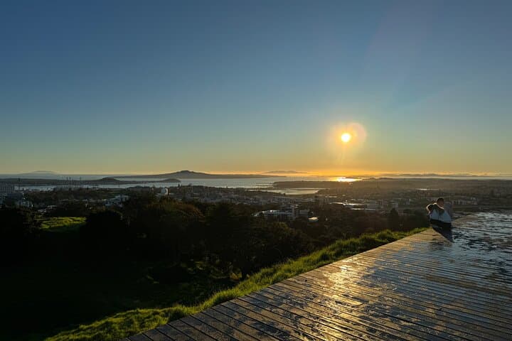 Auckland Sunrise at Mount Eden: Private Early Morning Summit & Domain Walk photo 2