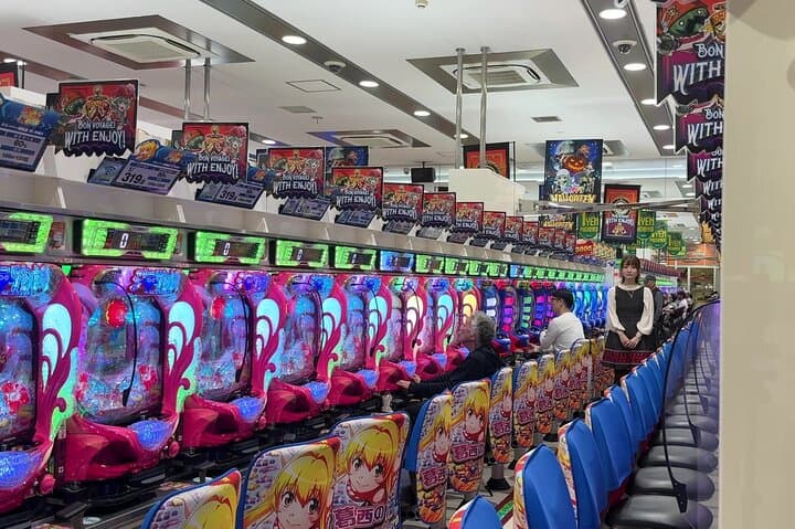 Inside Tokyo Pachinko Halls: A Beginner’s Guide with an English-Speaking Host photo 3