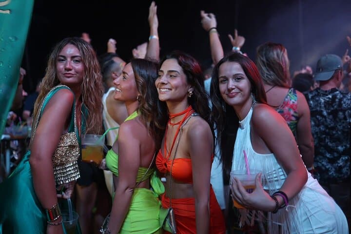 Phuket Half Moon Party at Paradise Beach — Drinks, DJs & Fire Shows photo 3