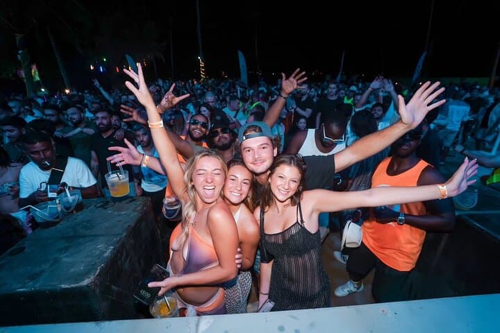 Half-Moon Party at Paradise Beach Phuket: Nightlife Guide & Practical Tips photo 4