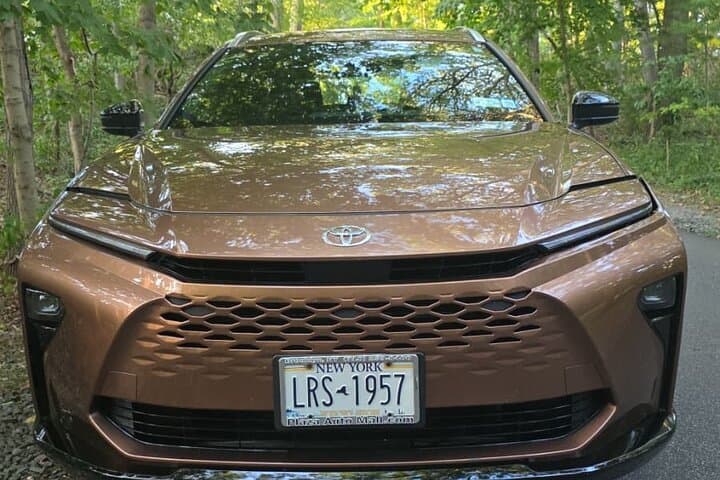 Private Airport Transfer New York (JFK & LGA): Smooth Door-to-Door Ride to Manhattan photo 5