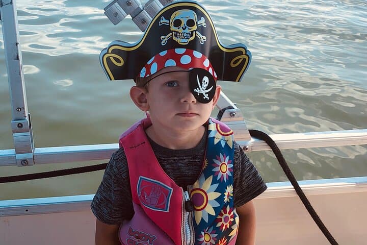 Sarasota Lil Pirate Treasure Hunt: Family Pirate Cruise & Dolphin Watch photo 2