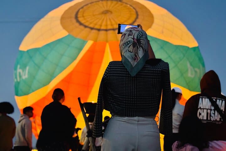 Sunrise Balloons and Agafay Nights: Marrakech Hot-Air Flight with Berber Breakfast photo 2