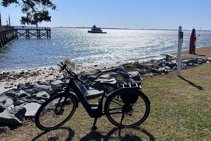 Southport E-Bike Film Locations Tour — Guided 4-Mile Waterfront Ride