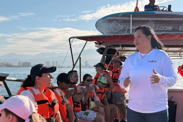 Hydrophone Whale Watching with Marine Biologist in Puerto Vallarta photo 5