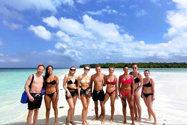 Balabac 4-Day Island Expedition from Puerto Princesa — Sandbars, Turtles & Remote Camping photo 5