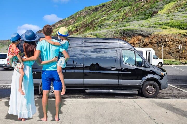 Oahu Private Luxury Sightseeing Tour: Customize an Island Loop in One Day photo 3