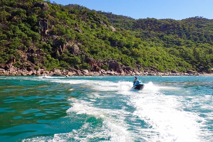 Magnetic Island Jet Ski Circumnavigation: 3-Hour Guided Tour