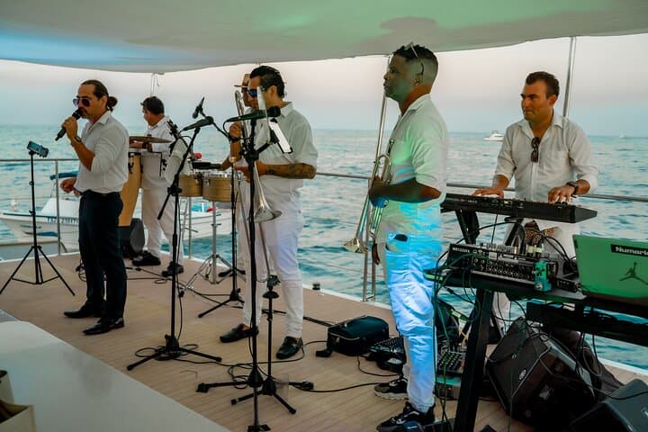Sunset Catamaran Dinner in Cancún: Mayëy Premium Cruise with Open Bar photo 5