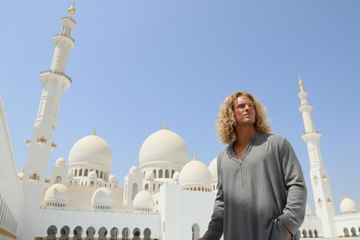 Abu Dhabi Elite Day Trip: Sheikh Zayed Mosque, Qasr Al Watan & Etihad Towers photo 2