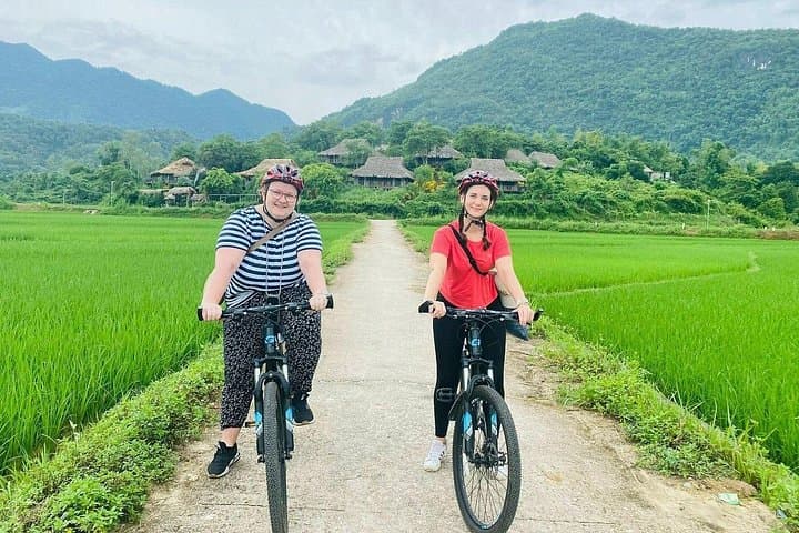 Mai Chau & Pu Luong Two-Day Exploration: Cycling Rice Terraces, Caves & Thai Village Life photo 3