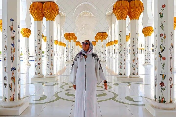 Sheikh Zayed Grand Mosque Tour: Abu Dhabi Guided Visit with Hotel Pickup photo 6