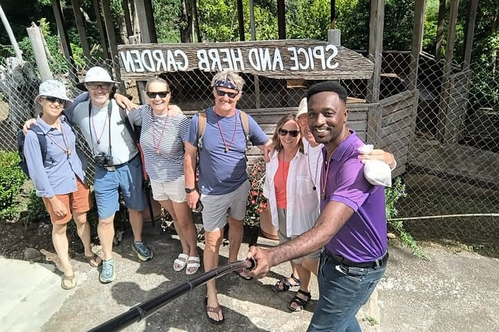 Half-Day Spice Necklace Tour in Grenada — Nutmeg, Chocolate & Grand Etang