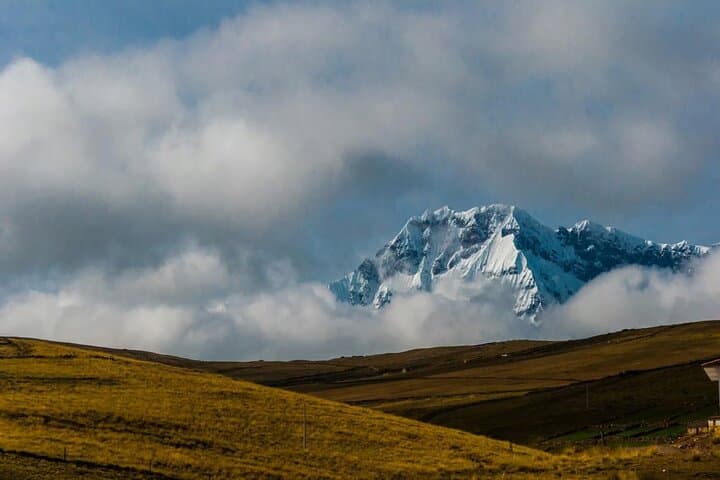 7 Lakes Ausangate Trek from Cusco: Day Hike to Turquoise High-Altitude Lakes photo 3