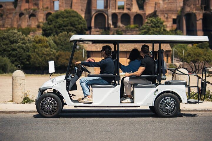 Rome Golf Cart Tour: 2-Hour Guided Ride to Trevi, Spanish Steps & Pantheon photo 2