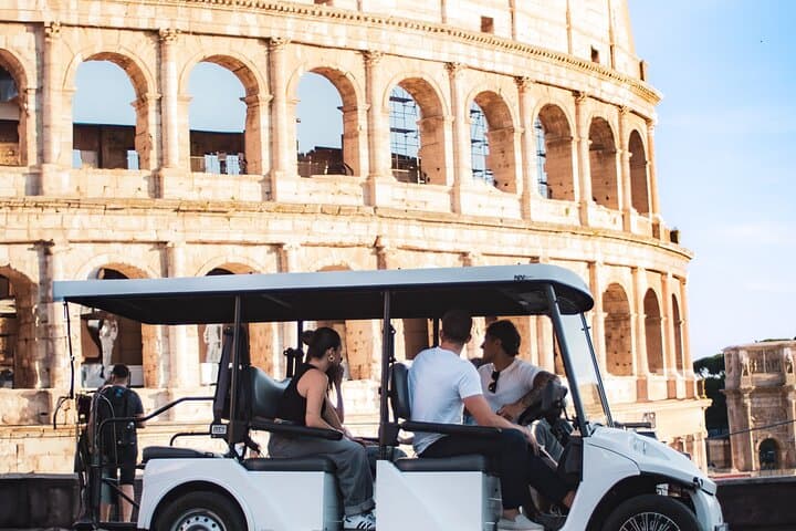 Rome Golf Cart Tour: 2-Hour Guided Ride to Trevi, Spanish Steps & Pantheon photo 3