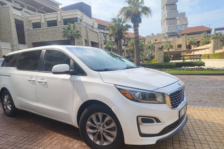Private Luxury Chauffeur and Car Hire in Dubai — Hourly & Daily Service photo 5