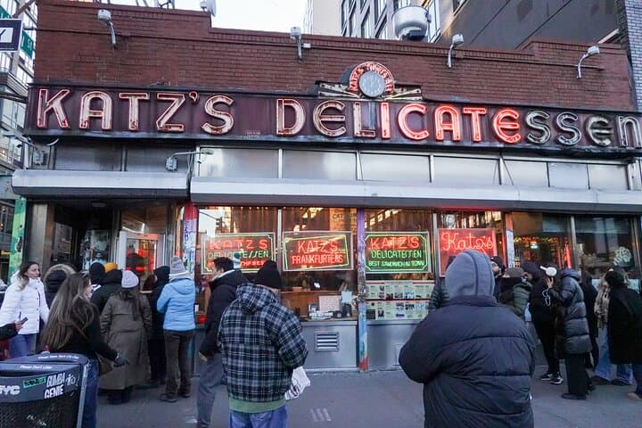 Lower East Side Bites: Historic Delis & Orchard Street Walking Tour photo 4