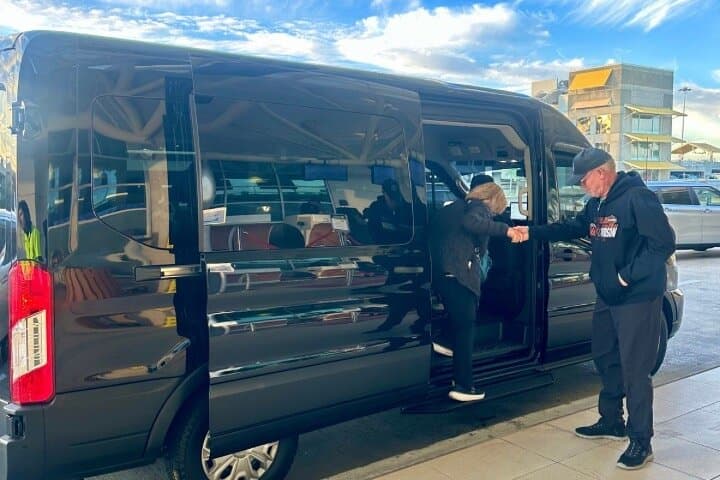 Orlando MCO to Port Canaveral Private Van Transfer — Reliable Roundtrip Airport-to-Port Shuttle